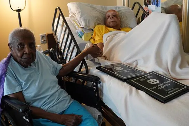 إليانور ولايل جيتنز أطول زوجين زواجاً في العالم في ميامي نوفمبر 2025 (الموقع الرسمي لمنظمة غينيس)