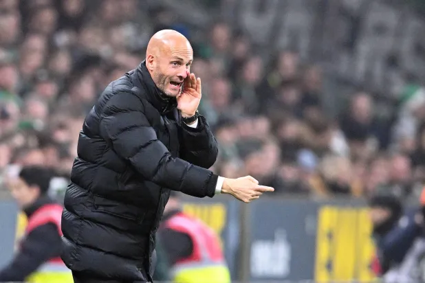 بول سيمونيس مدرب فولفسبورغ على وشك الإقالة (د.ب.أ)