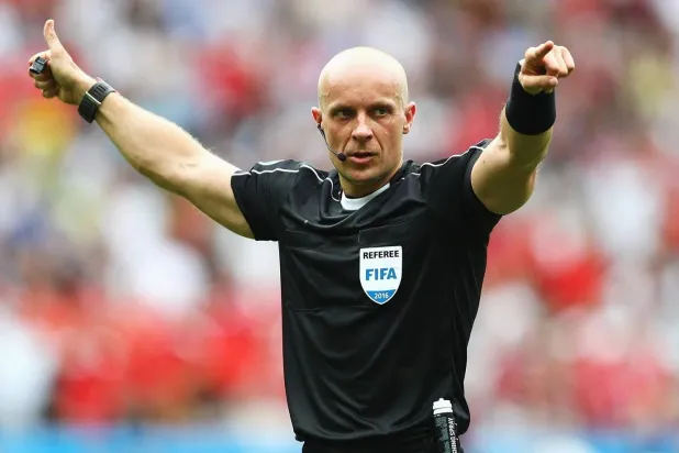 الحكم البولندي سيمون مارتشينياك (يويفا)