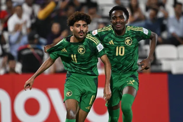 صبري دهل مهاجم المنتخب السعودي يحتفل بهدفه في شباك نيوزيلندا (تصوير: علي خمج)