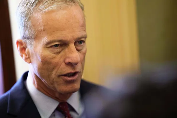 زعيم الأغلبية في مجلس الشيوخ الأميركي جون ثون (أ.ف.ب)