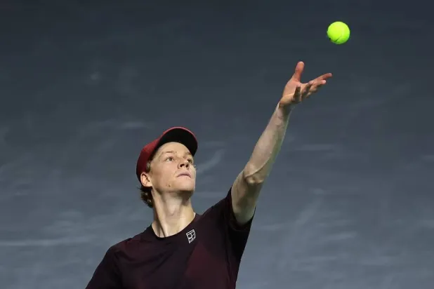 الإيطالي يانيك سينر، المصنف الأول عالميا (رويترز).