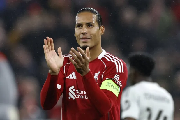 فان دايك (رويترز)
