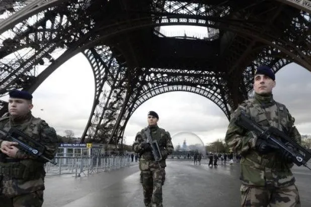 استنفار أمني بعد هجمات باريس نوفمبر 2015 (متداولة أرشيفية)