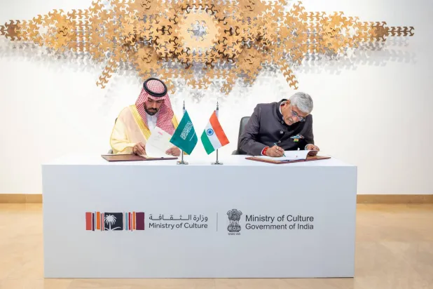 وزير الثقافة السعودي يوقع مع نظيره الهندي مذكرة تفاهم للتعاون في عدة مجالات (واس)