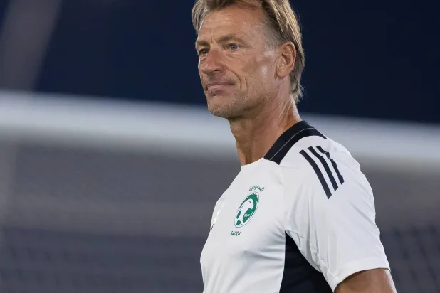 رينارد استبعد الحربي بداعي الإصابة (المنتخب السعودي) 