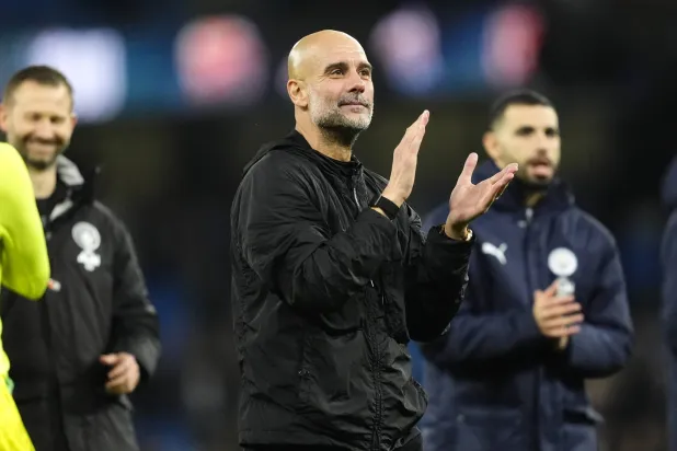 الإسباني جوسيب غوارديولا المدير الفني لفريق مانشستر سيتي (د.ب.أ)