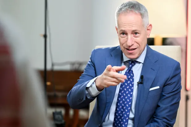 أشار السفير راتني إلى أن التحولات الاجتماعية والثقافية التي تعيشها المملكة «ليست محاولة لإبهار الغرب» (تصوير: بشير صالح)