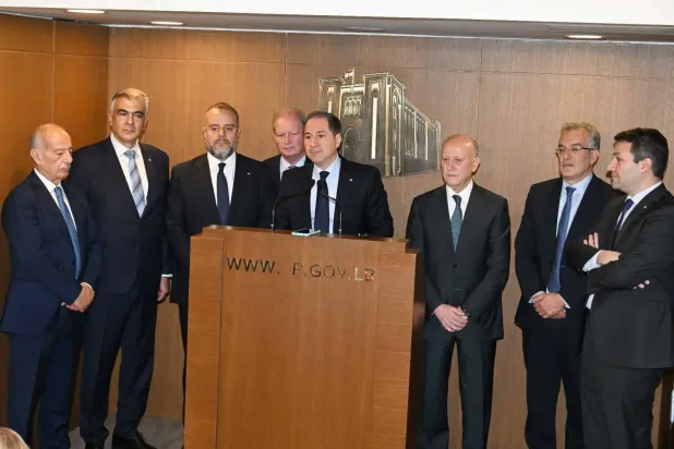 النائب سامي الجميّل خلال الإعلان عن اقتراحه في مؤتمر صحافي بمجلس النواب اللبناني (إعلام حزب الكتائب) 