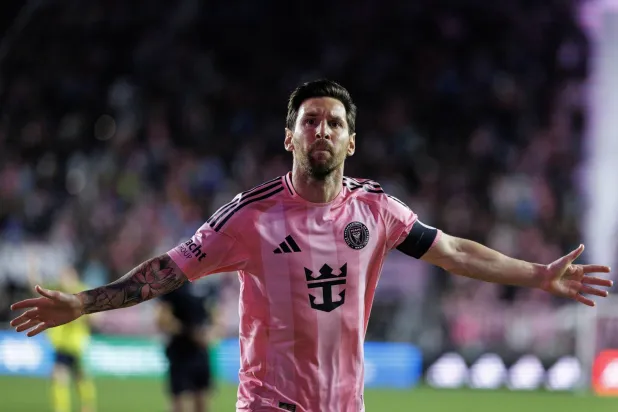 النجم الأرجنتيني ليونيل ميسي (إ.ب.أ)