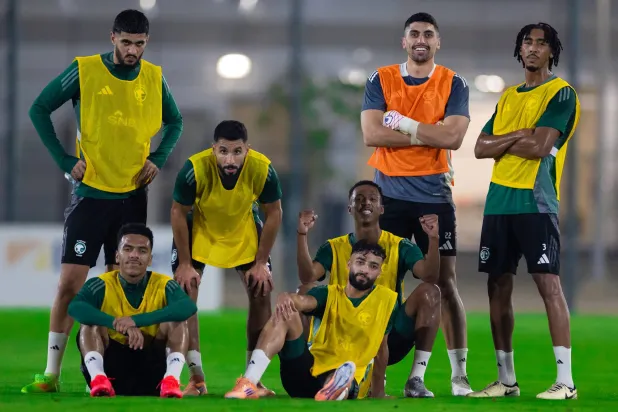 لاعبو الأخضر خلال التحضيرات (المنتخب السعودي)