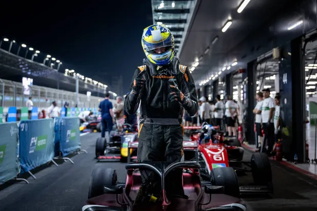 اختتمت أمس منافسات السباق الأول ضمن الجولة الثالثة من بطولة أرامكو السعودية للفورمولا 4 (بطولة أرامكو السعودية للفورمولا 4)