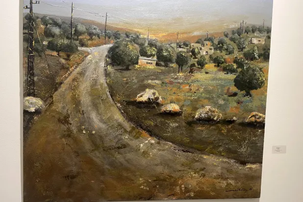 لوحة من توقيع الرسام التشكيلي عماد فخري (الشرق الأوسط)