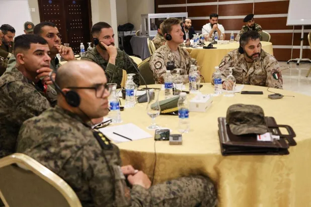 جانب من المشاركين في دورة إزالة الألغام بغرب ليبيا (إدارة التوجيه المعنوي لقوات الوحدة)