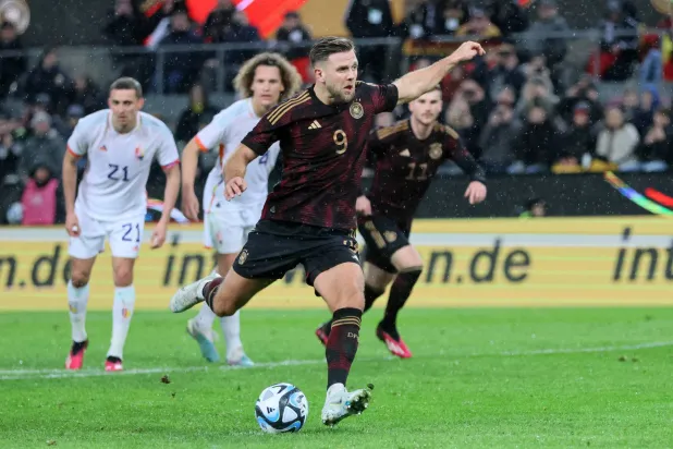 المهاجم الألماني الدولي نيكلاس فولكروغ (رويترز)