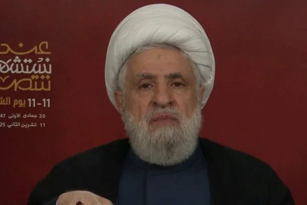 أمين عام «حزب الله» نعيم قاسم خلال إلقاء كلمة متلفزة (إعلام الحزب) 