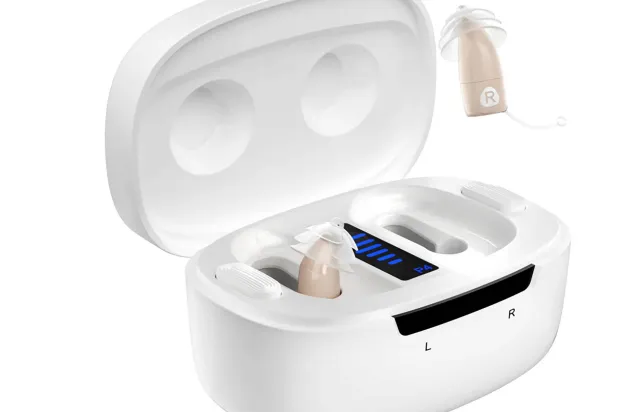 «سماعات طبية» لا سلكية مطورة لضعاف السمع