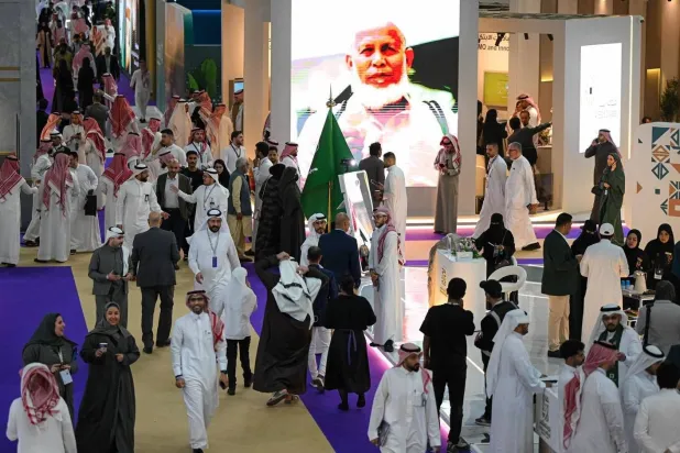 عرضت جهات حكومية أحدث مشروعاتها وبرامجها التطويرية لخدمة ضيوف الرحمن (الشرق الأوسط) 