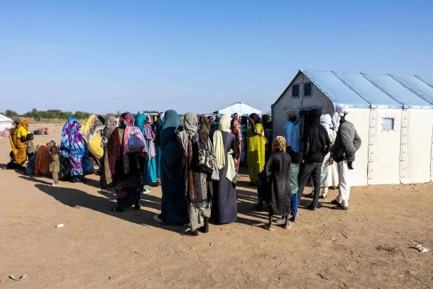 اللاجئون السودانيون بمخيم أوري كاسوني بتشاد هرباً من الصراع في بلادهم (أ.ف.ب)