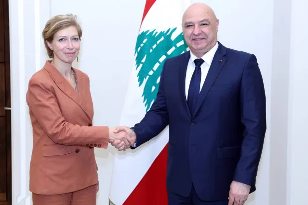 عون يستقبل المستشارة السياسية للرئيس الفرنسي آن كلير لو جاندر (الرئاسة اللبنانية)