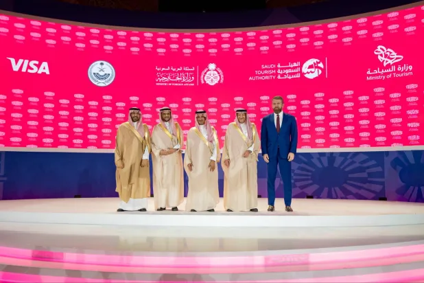 مبادرة «التأشيرة عبر الملف الشخصي» تُمكِّن المؤهلين من الحصول على تأشيراتهم إلكترونياً خلال دقائق (وزارة السياحة)