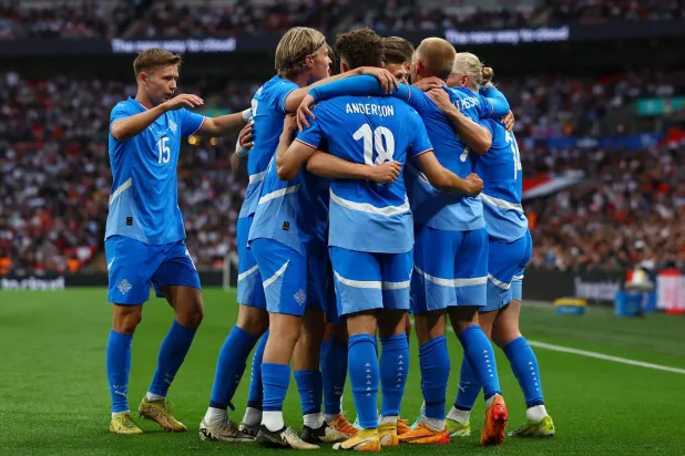 منتخب آيسلندا (رويترز)