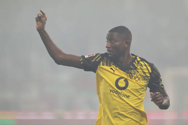 المهاجم الغيني سيرهو جيراسي (أ.ف.ب)