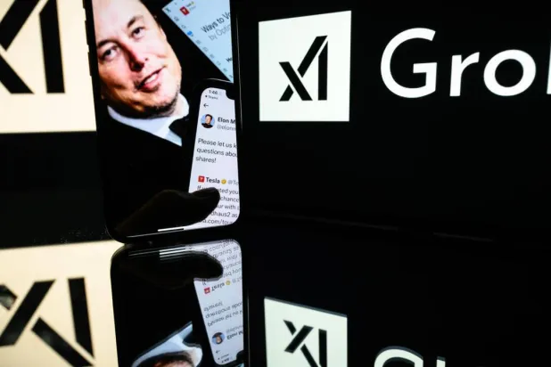 Elon Musk has accused Wikipedia of being biased against right-wing ideas. Lionel BONAVENTURE / AFP
