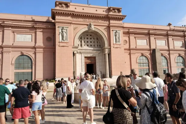 المتحف المصري بالتحرير استقبل ملايين الزوار من حول العالم منذ افتتاحه (المتحف المصري)