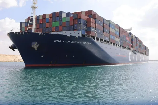 عبور حاملة حاويات ضخمة من قناة السويس قادمة من سنغافورة وفي طريقها إلى لبنان 15 نوفمبر الجاري (هيئة قناة السويس)