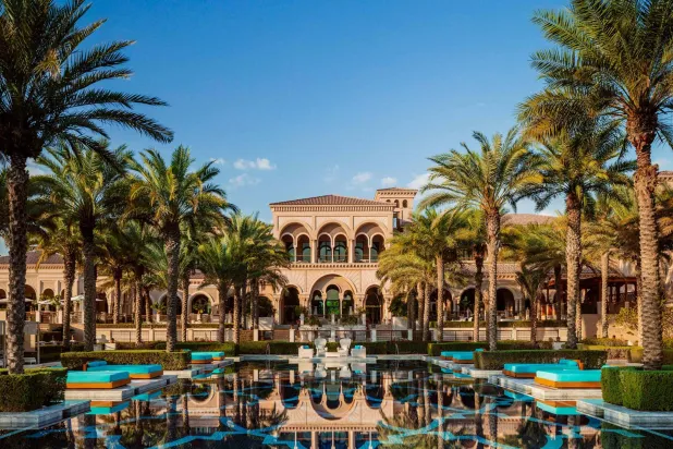 منتجع «ون أند أونلي» في الإمارات (الشركة)