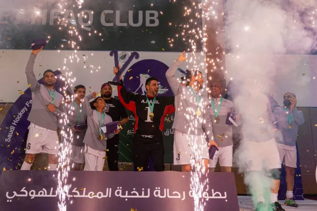 تُوج صقور نجد بذهبية بطولة رحالة لنخبة السعودية في الهوكي (الشرق الأوسط)