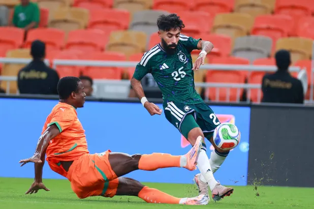 بوشل خلال مشاركته في ودية ساحل العاج الماضية (تصوير: عدنان مهدلي)