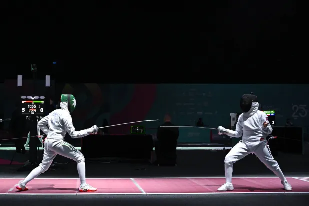 جانب من منافسات المبارزة في دورة ألعاب التضامن الإسلامي (الشرق الأوسط) 