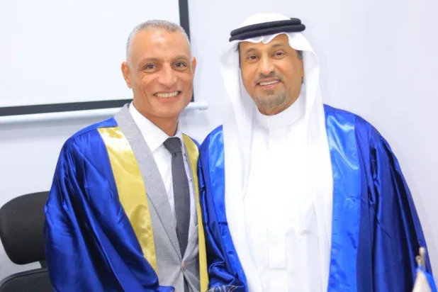 دراسة دكتوراه عربية تكشف دور العوامل غير المالية في نجاح صفقات الدمج والاستحواذ داخل الشركات العائلية