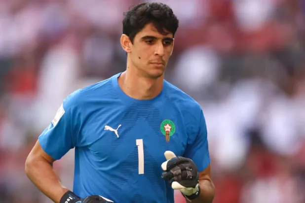 ياسين بونو (رويترز)