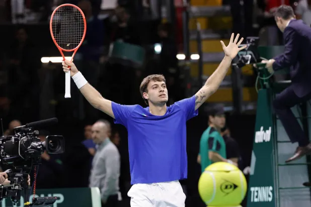 كوبولي محتفلاً بالفوز (إ.ب.أ)
