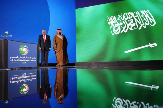 The Crown Prince and Trump during the holding of the US–Saudi Investment Forum (AFP). 