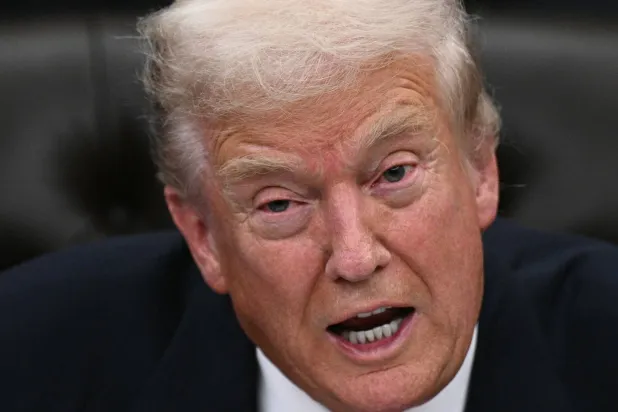 تقرير: ترمب يوافق على خطة سلام بين أوكرانيا وروسيا