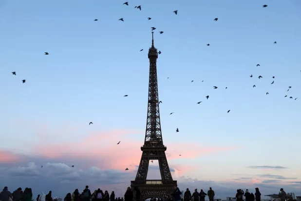 وفد فلسطيني يزور فرنسا للمطالبة بحظر نشاط الشركات الأجنبية في المستوطنات