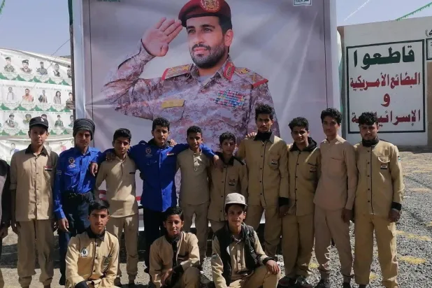 الجماعة الحوثية حولت المدارس العامة إلى مراكز لتجنيد الطلاب (إعلام محلي)