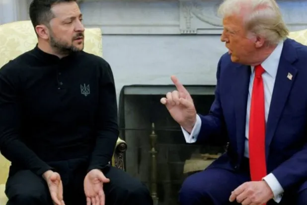 ترمب وزيلينسكي خلال لقائهما في البيت الأبيض فبراير 2025 (أرشيفية - رويترز) 