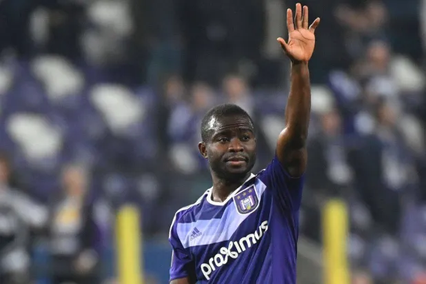 الغاني فرانك أتشيامبونغ (رويترز)