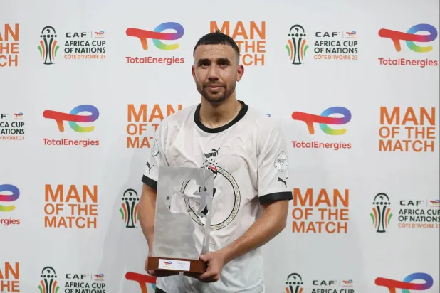 محمود حسن (تريزيغيه) نجم الأهلي (كاف)