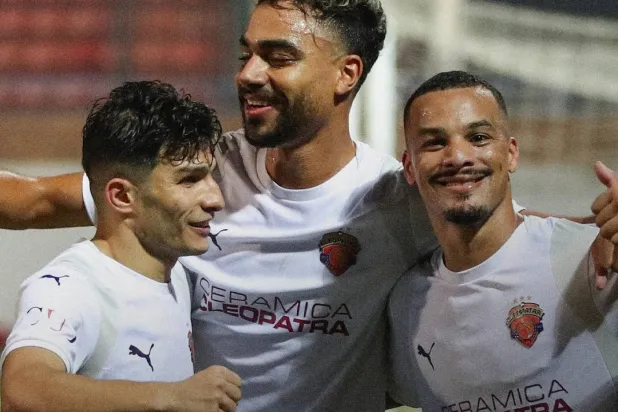 لاعبو سيراميكا يحتفلون بالهدف الثاني (موقع النادي)