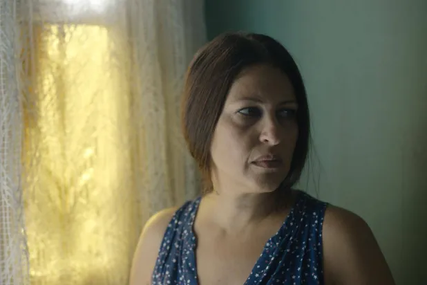 عفاف بن محمود في مشهد لها من فيلم «جولة 13» (إدارة المهرجان)