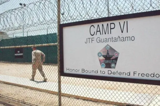 El Kaide tutuklularının tutulduğu Guantanamo hapishanesi (New York Times)