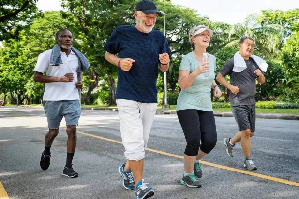 تمارين التحمل مثل الجري والمشي لمسافات طويلة تعزز مناعة المُسنين (جامعة لانكاستر)