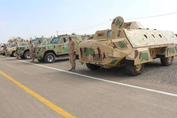 قوات حرس الحدود الإيرانية خلال عرض عسكري بمحافظة بلوشستان (إيرنا)