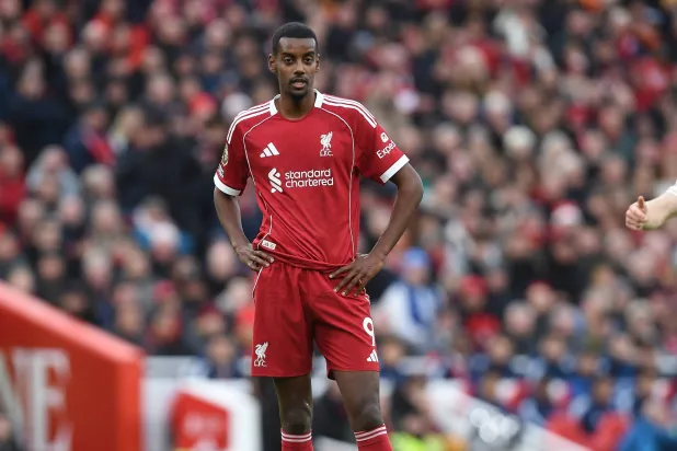 ألكسندر إيزاك من أبرز صفقات ليفربول الصيف الماضي (إ.ب.أ)